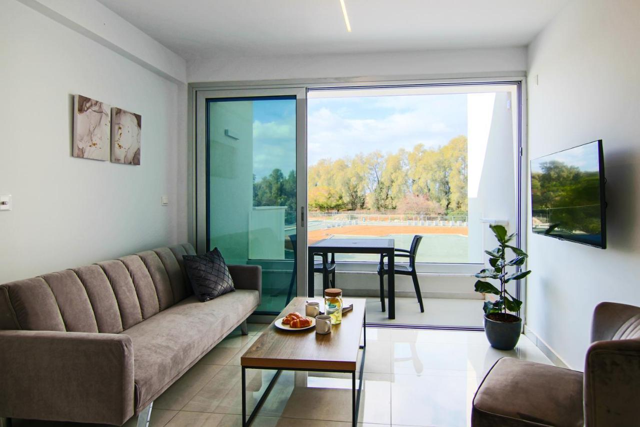 Phaedrus Living - Seaside Executive Flat Harbour 208 Apartamento Pafos Exterior foto