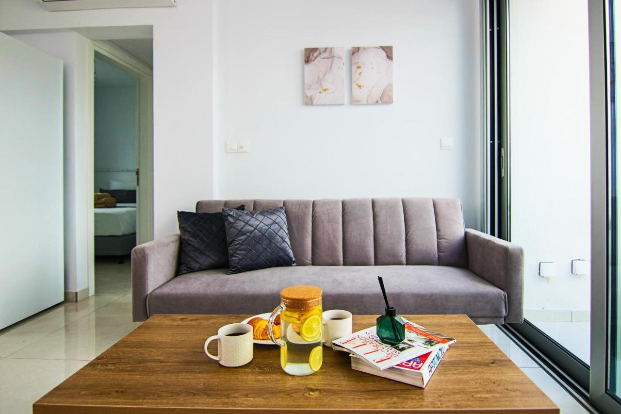 Phaedrus Living - Seaside Executive Flat Harbour 208 Apartamento Pafos Exterior foto